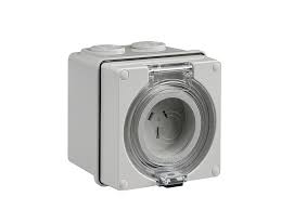 3 PIN 15 AMP EASY 56 WALL SOCKET AND BASE